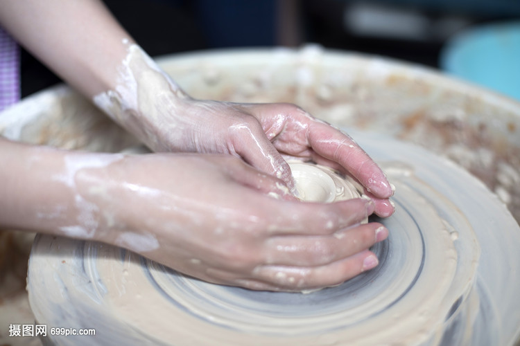 匠心匠人 陶艺制作的传承与代理