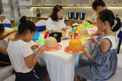 中建·观湖珑府遮阳帽DIY奇趣上演，夏日创意手工制作活动圆满举行